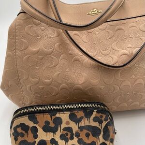 Coach Tan and Black Shoulder Bags Collection